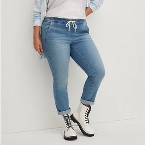 Torrid pull on boyfriend straight jeans plus size